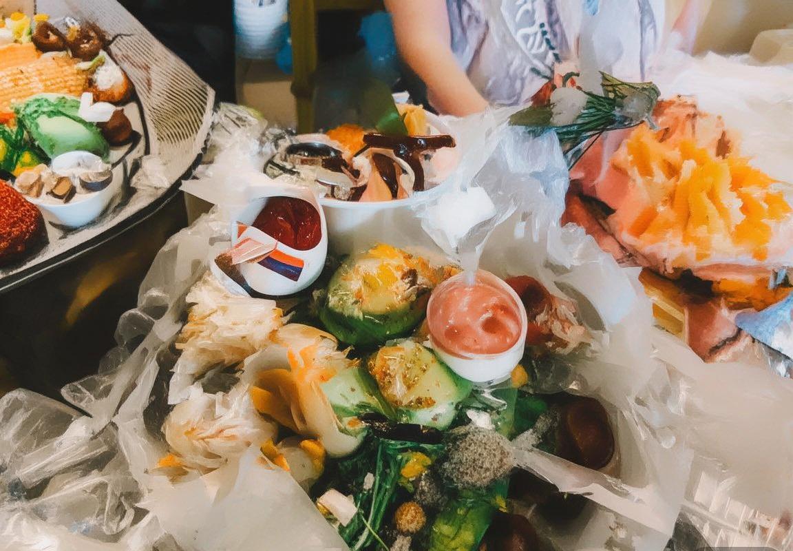 巴黎圣日耳曼对曼联欧冠对决：战术解析与经典瞬间回顾(图4)